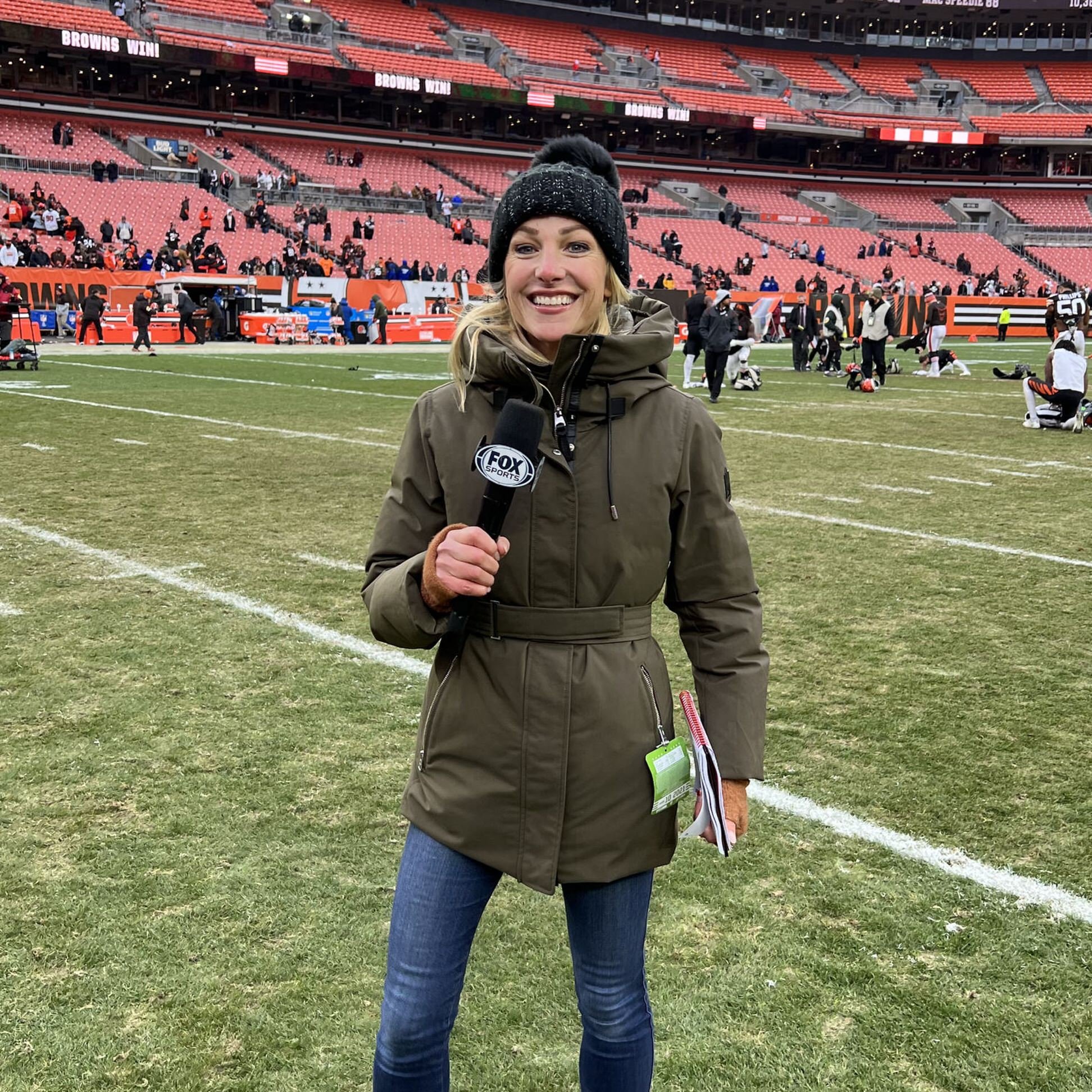 Lindsay Czarniak | Host, Speaker, Sportscaster and Storyteller